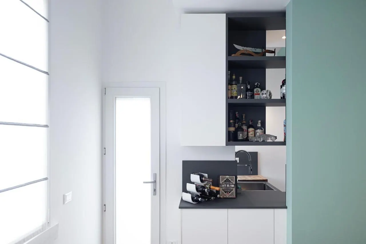 Ferienwohnung Elegante Bilocale In De Angeli - Piazzale Siena Mailand Apartment