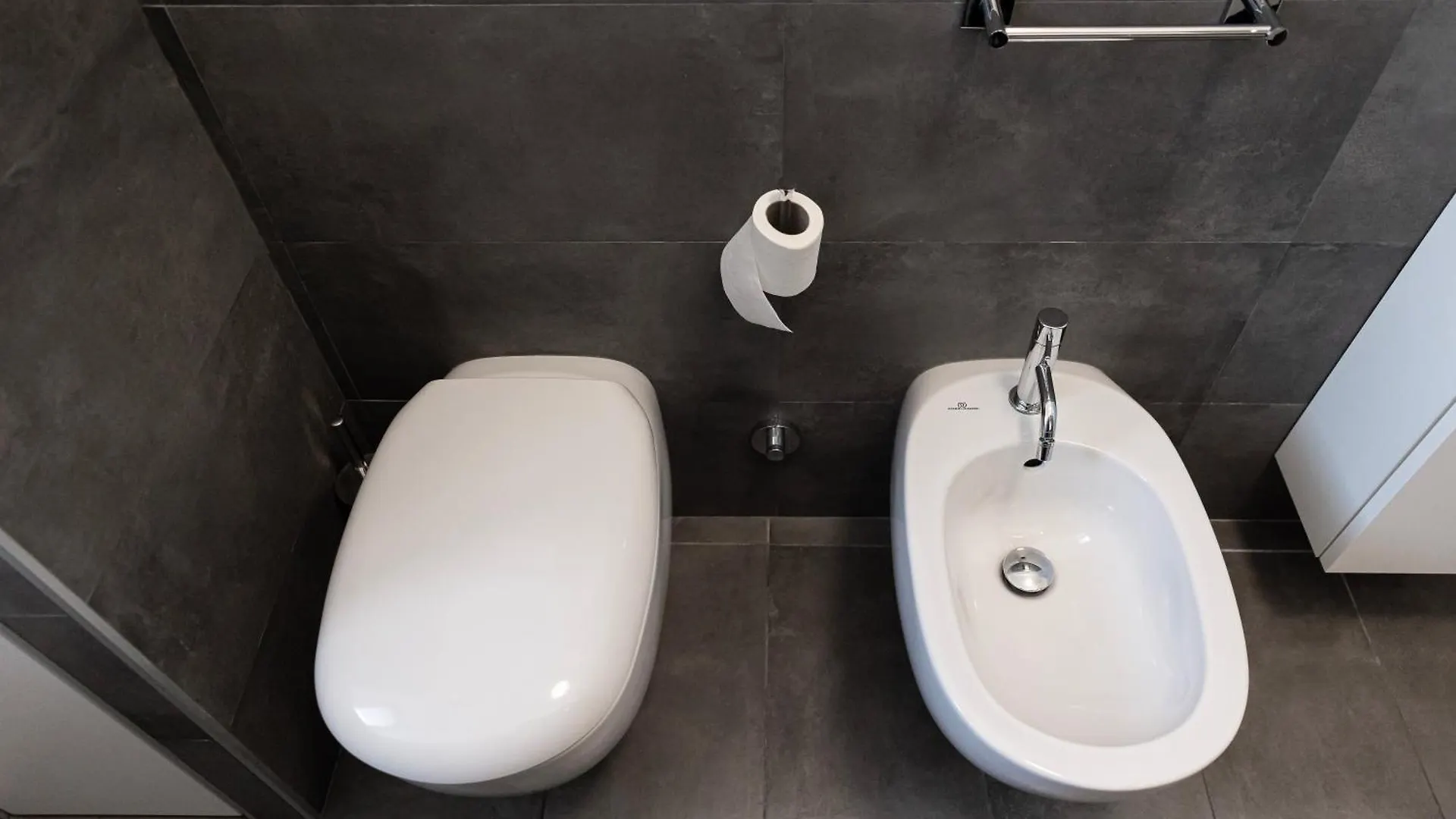 Ferienwohnung Elegante Bilocale In De Angeli - Piazzale Siena Mailand Apartment